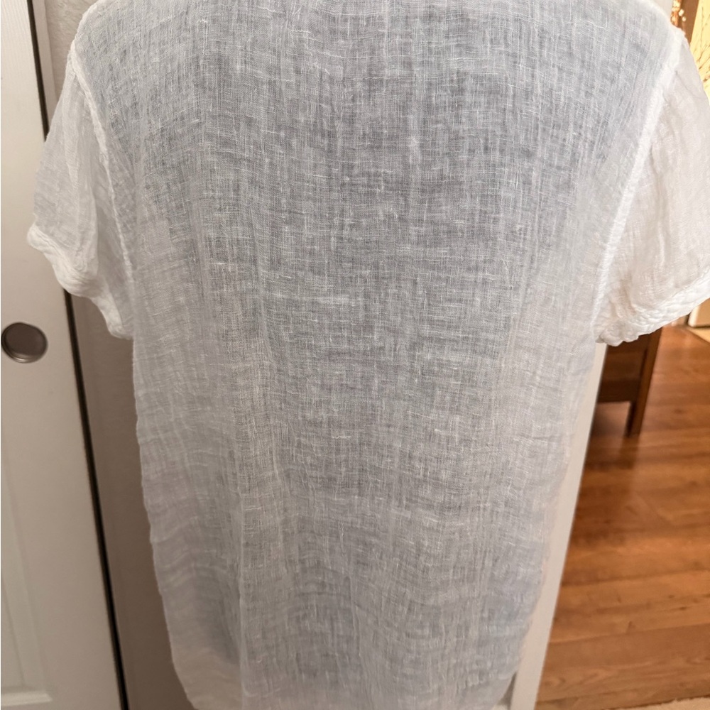 CP Shades White Linen Short Sleeve Scoop Neck Blouse - Picture 2 of 7